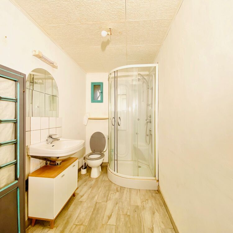 Maison - 6 pièces - 292 m²