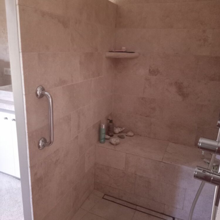 Maison - 6 pièces - 140 m²