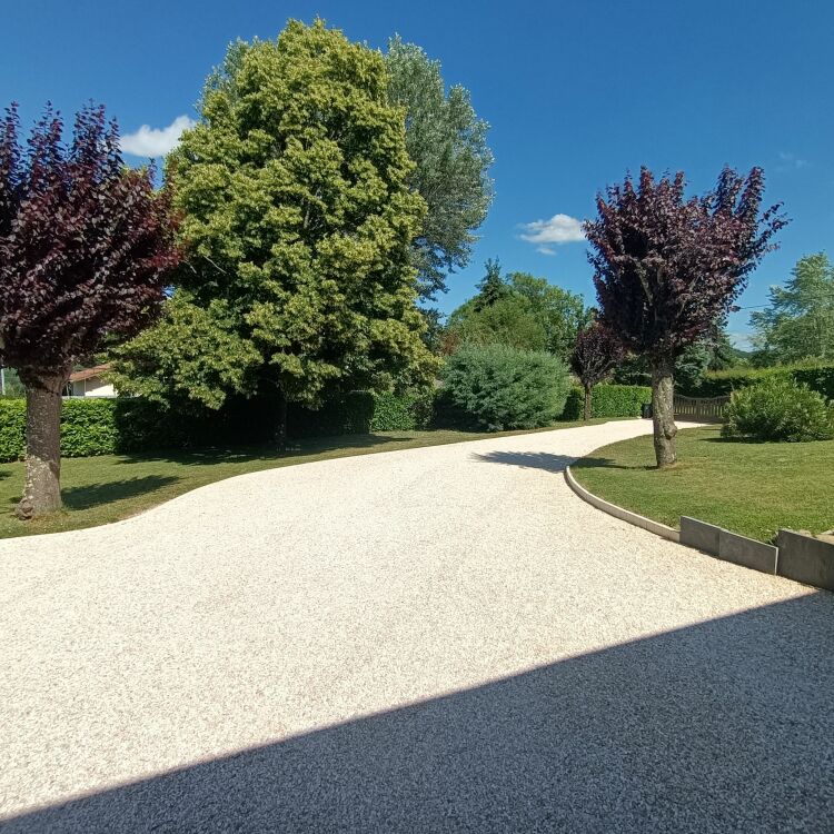Maison - 8 pièces - 189 m²