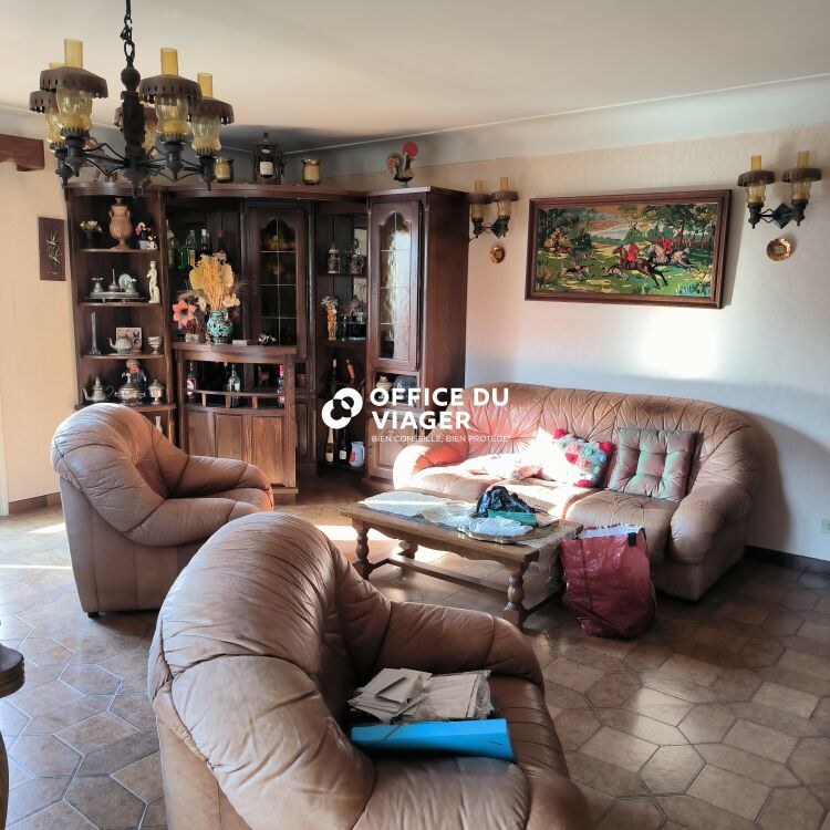 Maison - 8 pièces - 290 m²