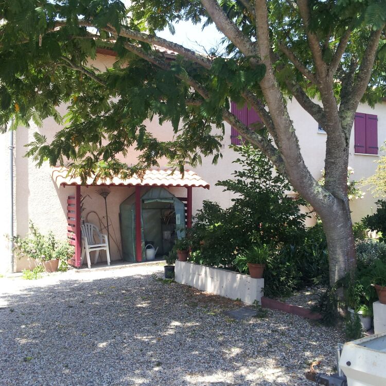 Maison - 6 pièces - 260 m²