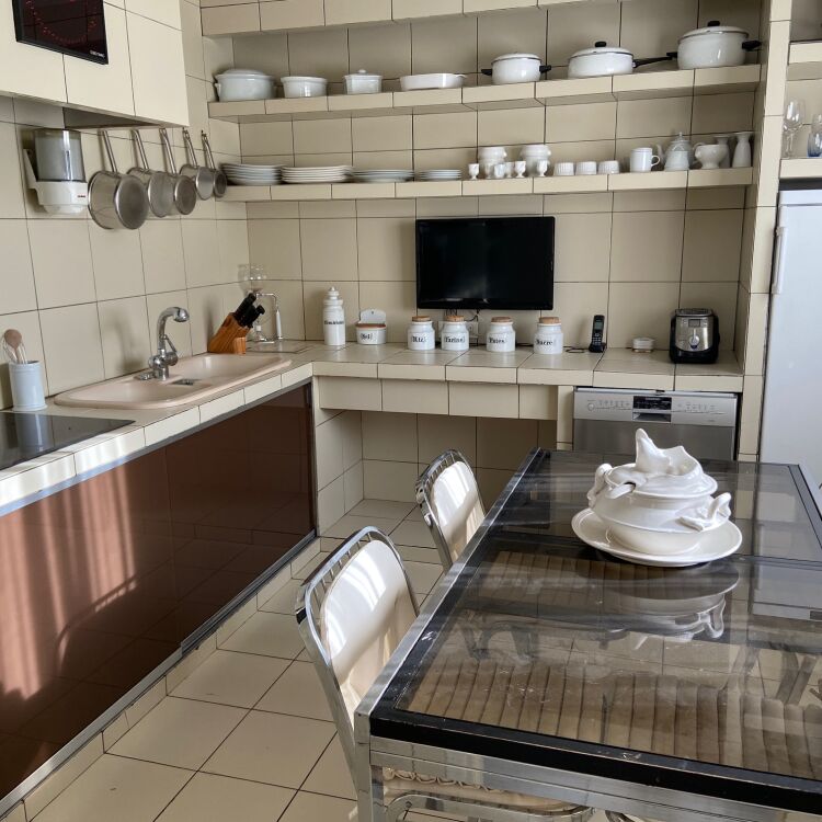 Maison - 8 pièces - 200 m²