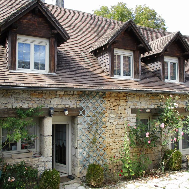 Maison - 5 pièces - 146 m²