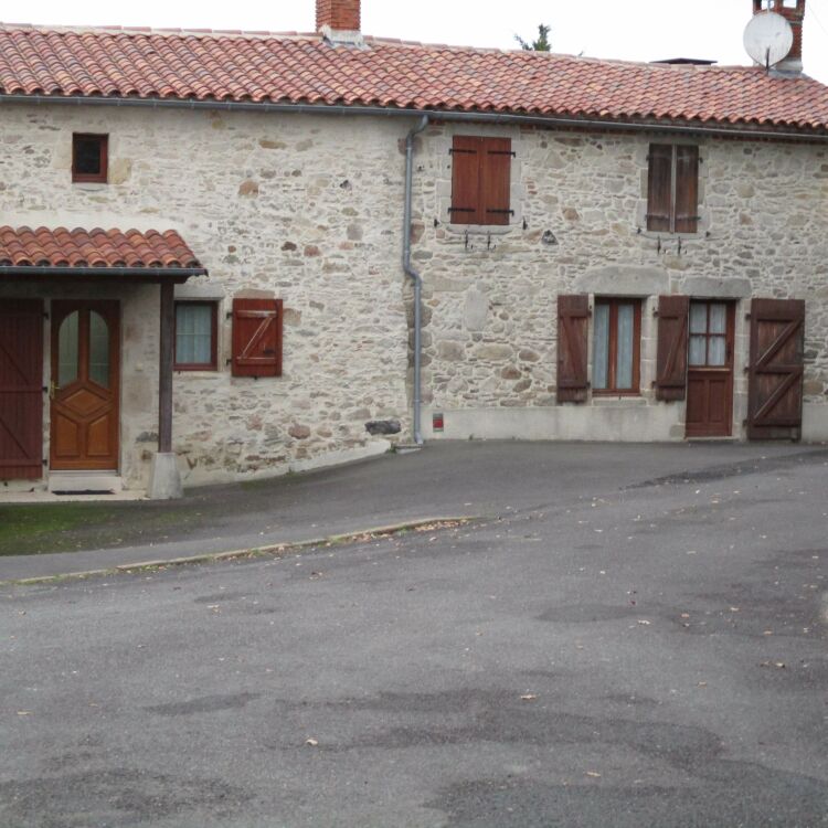 Maison - 7 pièces - 400 m²