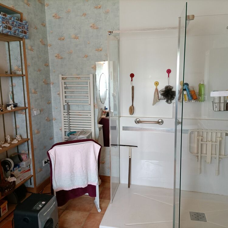 Maison - 7 pièces - 292 m²
