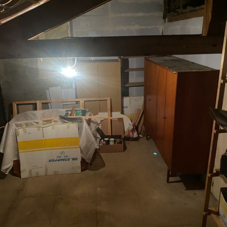 Maison - 4 pièces - 200 m²