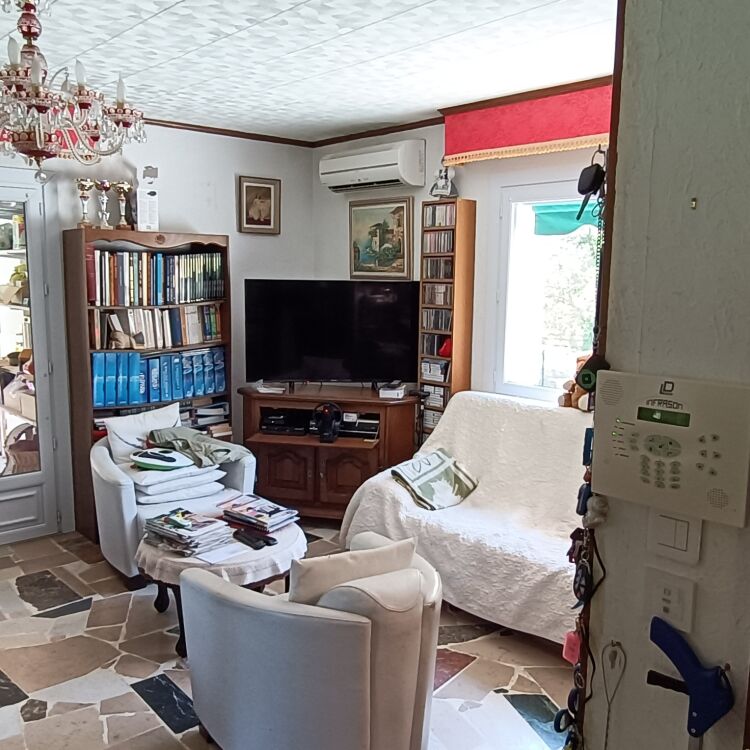 Maison - 5 pièces - 150 m²