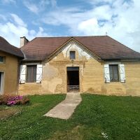 Maison - 7 pièces - 292 m²