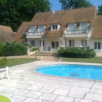Maison - 8 pièces - 250 m²