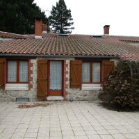 Maison - 7 pièces - 400 m²