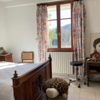 Maison - 6 pièces - 214 m²