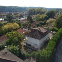Maison - 8 pièces - 180 m²