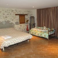 Maison - 7 pièces - 400 m²