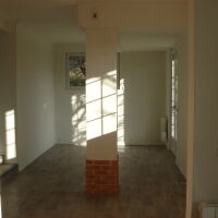 Maison - 8 pièces - 180 m²