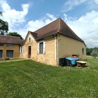Maison - 7 pièces - 292 m²