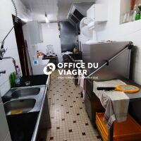 Immeuble - 2 commerces - 7 appartements - 460 m²