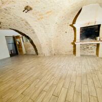 Maison - 6 pièces - 292 m²