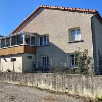 Maison - 6 pièces - 214 m²