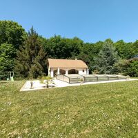 Maison - 8 pièces - 250 m²