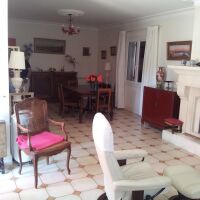 Maison - 6 pièces - 260 m²