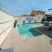 Maison - 5 pièces - 188 m²
